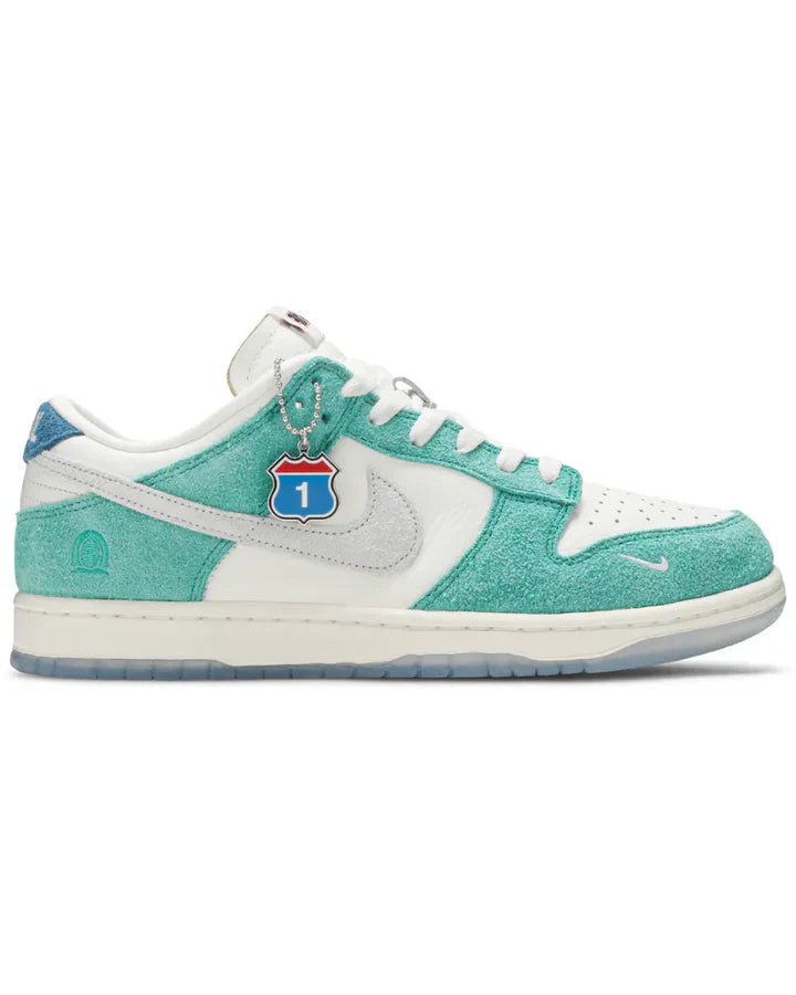 Kasina x Dunk Low "Road Sign"
