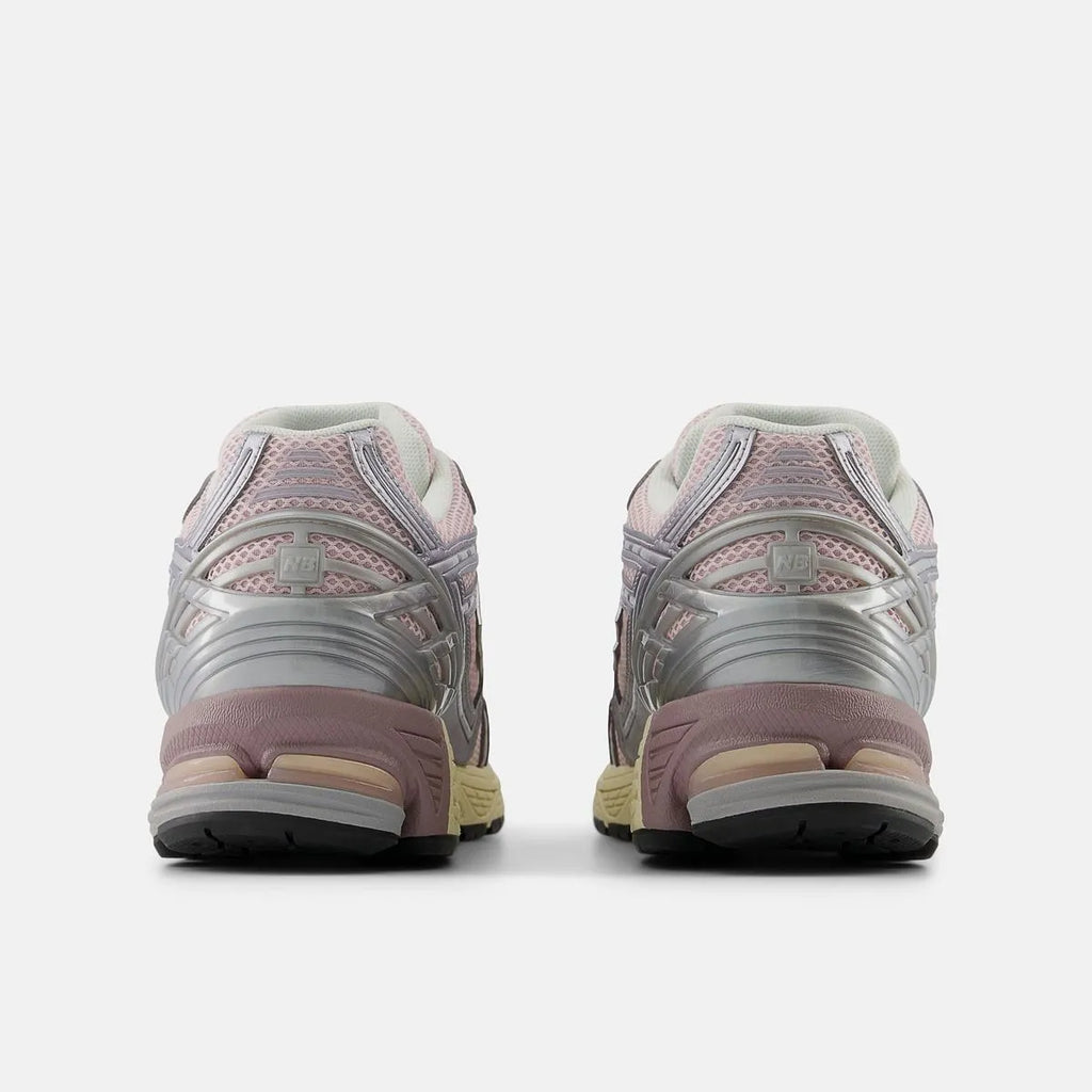 New Balance 1906