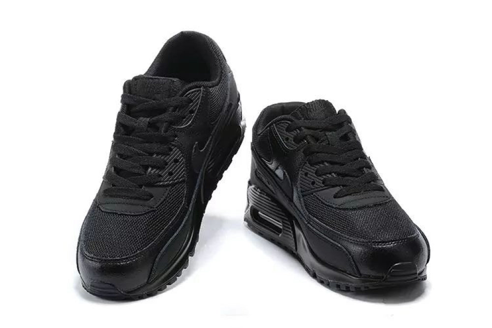 Air Max 90 "Triple Black"
